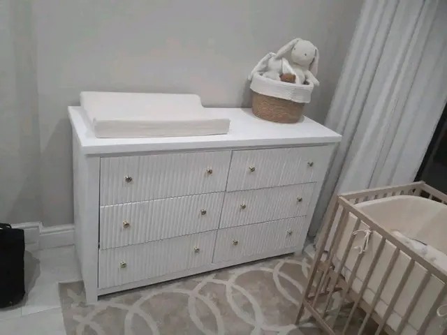 Nursery compactum with changing top