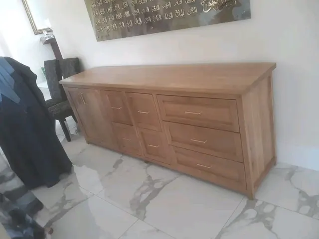 Sideboard