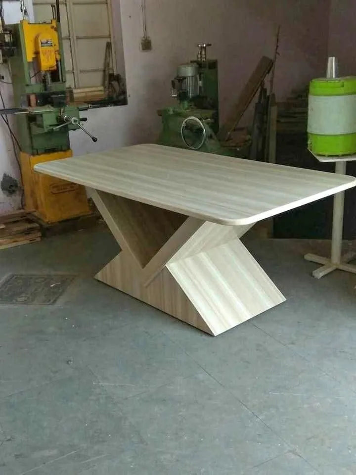 Angled coffee table, photo 1