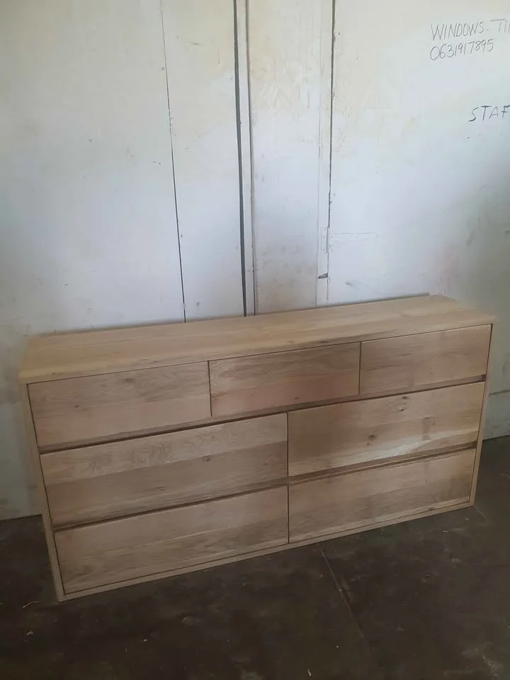 Long oak dresser, photo 1