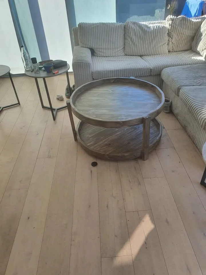 Round coffee table, photo 1